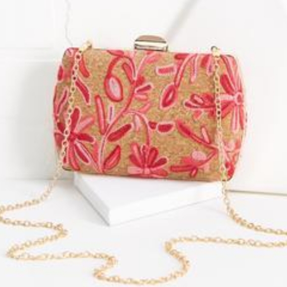 D' Margeaux New York Women's Cork Clutch - Picture 2 of 14